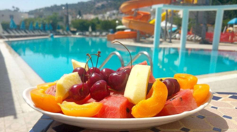 Poros Town Kamares Apartments Εε المظهر الخارجي الصورة
